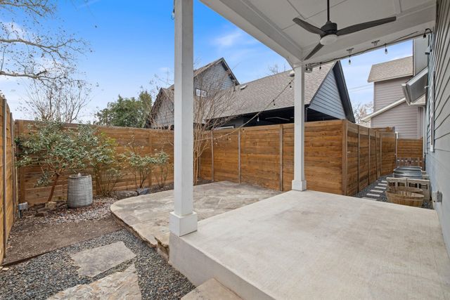 8414 Bowling Green DR 3, Austin, TX 78757