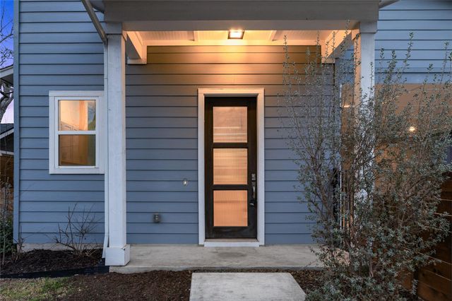 8414 Bowling Green DR 3, Austin, TX 78757