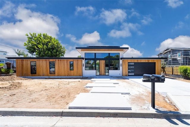 1211 Kelly, Oceanside, CA 92054