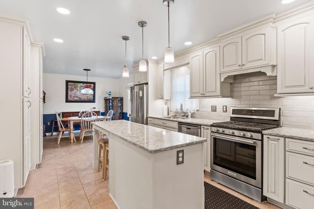116 GREENBRIAR LN, Dillsburg, PA 17019