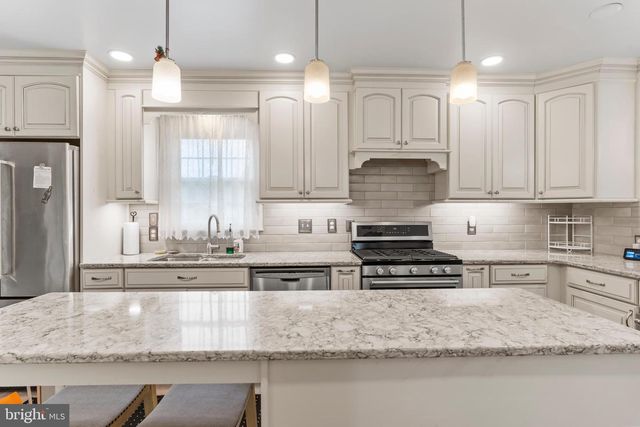 116 GREENBRIAR LN, Dillsburg, PA 17019