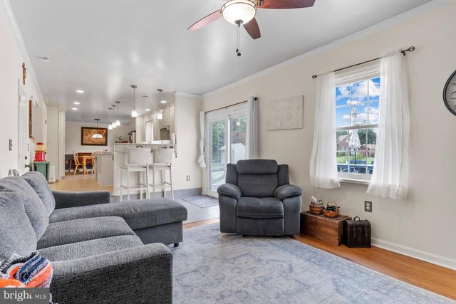 116 GREENBRIAR LN, Dillsburg, PA 17019