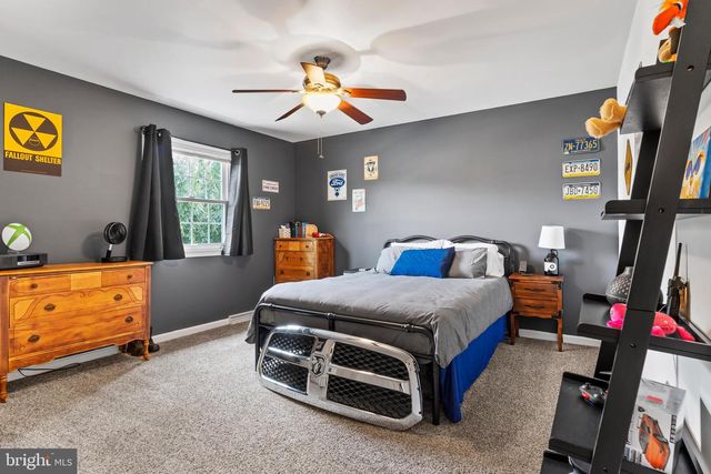 116 GREENBRIAR LN, Dillsburg, PA 17019