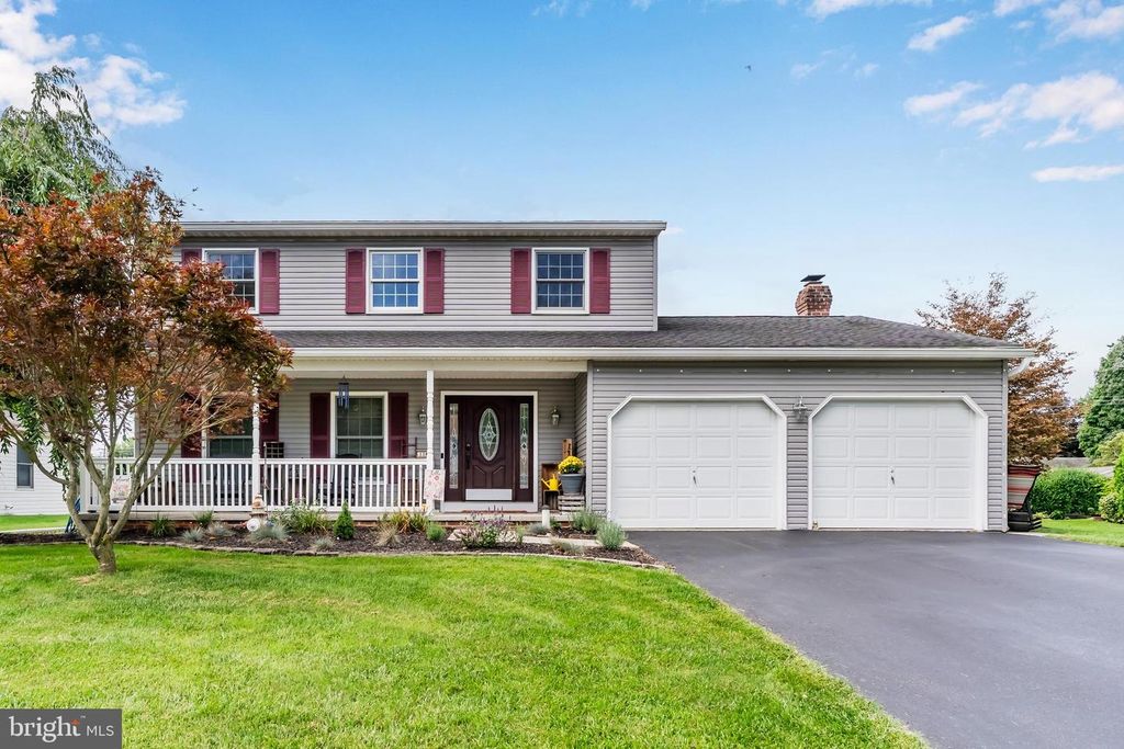 116 GREENBRIAR LN, Dillsburg, PA 17019