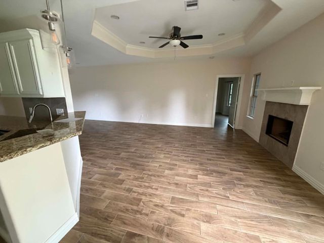 35 Cherry Hills, Trinity, TX 75862