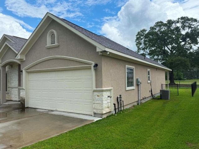 35 Cherry Hills, Trinity, TX 75862