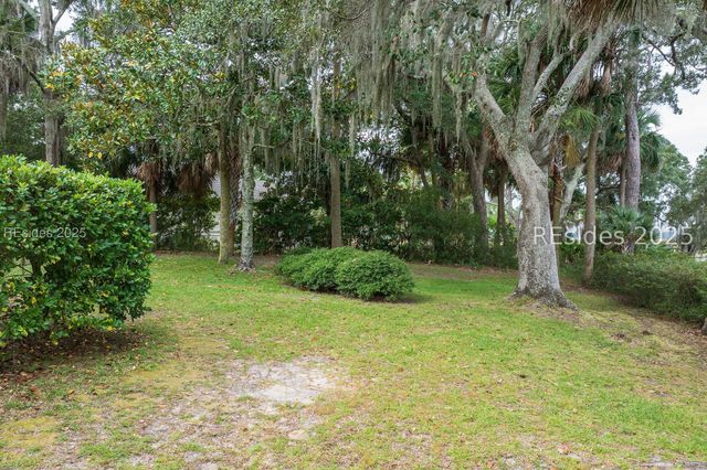 18 Chechessee Cir, Okatie, SC 29909