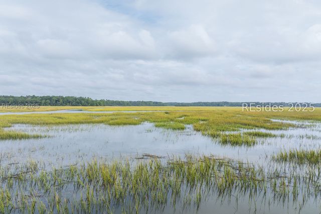 18 Chechessee Cir, Okatie, SC 29909