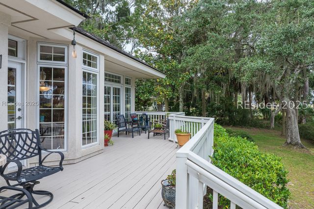 18 Chechessee Cir, Okatie, SC 29909