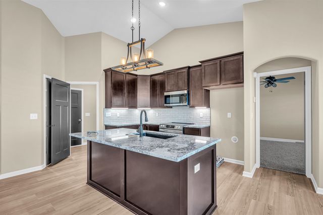 2588 Spring Meadows Ct, Derby, KS 67037