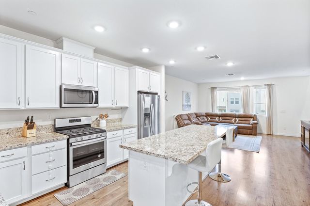 4174 Sally Ride Way, Sacramento, CA 95834