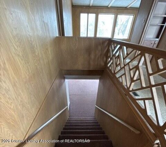 3215 S Cambridge Road, Lansing, MI 48911