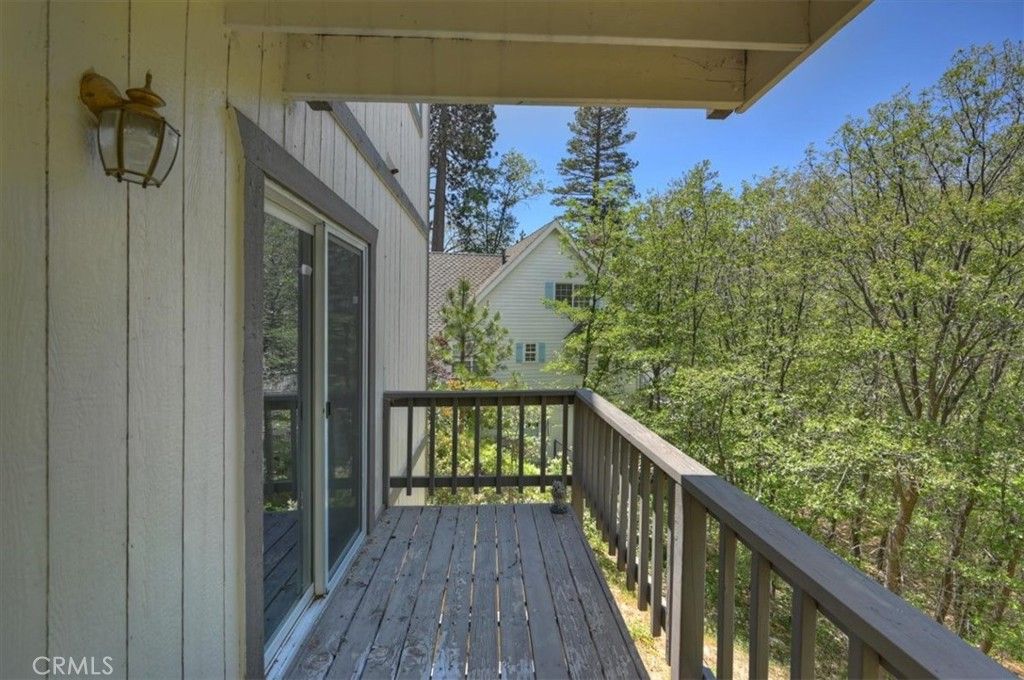 Image 19 of property listing at 1023 Pintail Circle, Lake Arrowhead, CA 92352