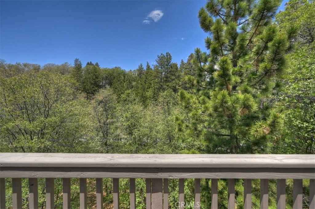 Image 32 of property listing at 1023 Pintail Circle, Lake Arrowhead, CA 92352