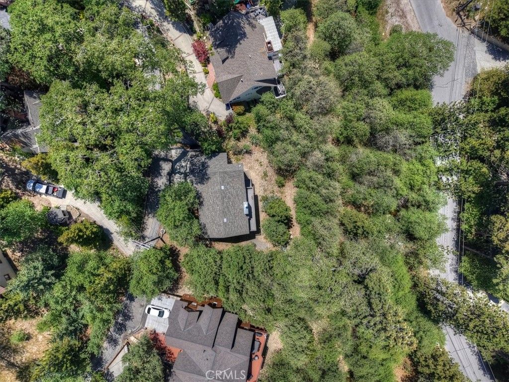 Image 33 of property listing at 1023 Pintail Circle, Lake Arrowhead, CA 92352