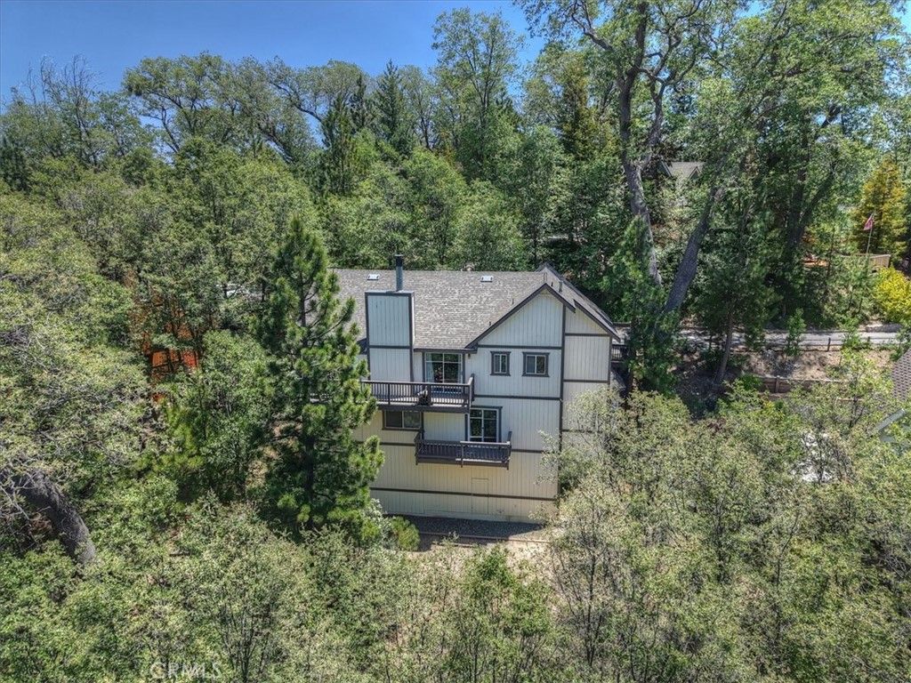 Image 43 of property listing at 1023 Pintail Circle, Lake Arrowhead, CA 92352