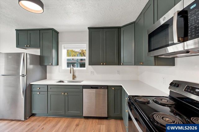 2580 SW 3rd St, Corvallis, OR 97333