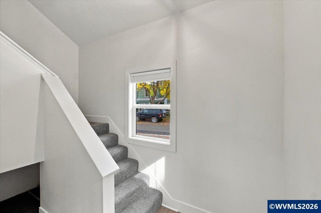 2580 SW 3rd St, Corvallis, OR 97333
