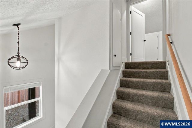 2580 SW 3rd St, Corvallis, OR 97333