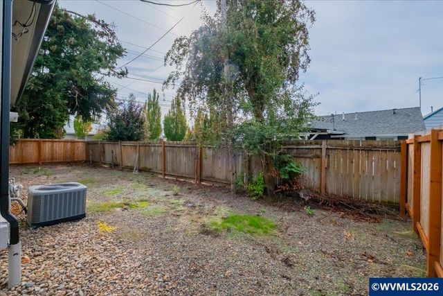 2580 SW 3rd St, Corvallis, OR 97333