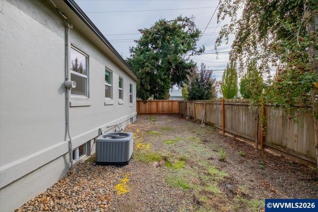 2580 SW 3rd St, Corvallis, OR 97333