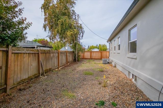 2580 SW 3rd St, Corvallis, OR 97333