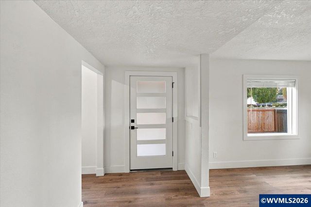 2580 SW 3rd St, Corvallis, OR 97333