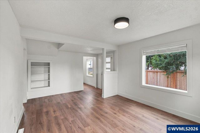 2580 SW 3rd St, Corvallis, OR 97333