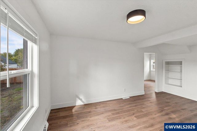 2580 SW 3rd St, Corvallis, OR 97333