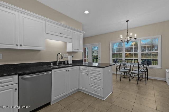 5313 Pavilion Way, Louisville, KY 40291