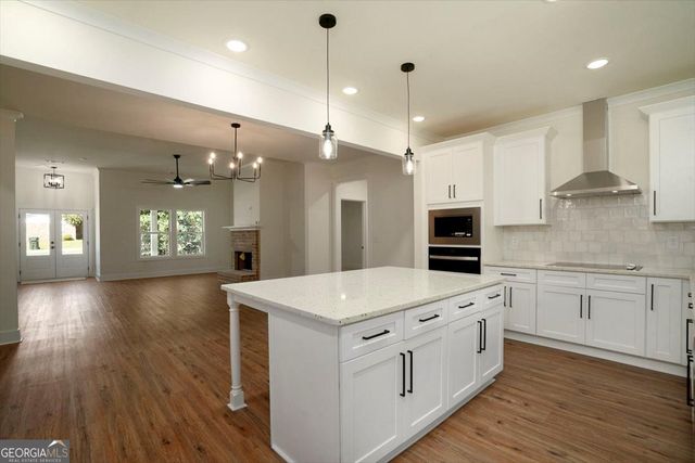 6134 Linwood Drive SE, Covington, GA 30014