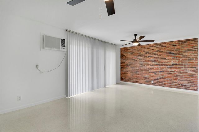 2801 Georgia Avenue, West Palm Beach, FL 33405