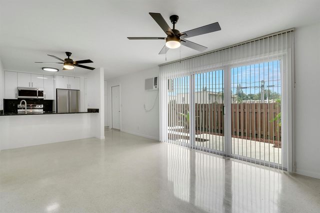 2801 Georgia Avenue, West Palm Beach, FL 33405