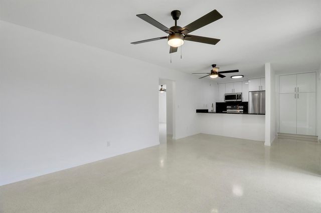 2801 Georgia Avenue, West Palm Beach, FL 33405