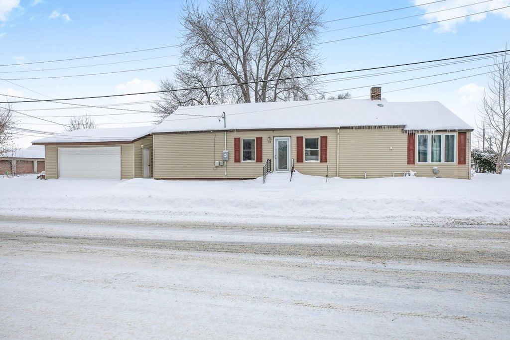 113 Barracuda Avenue NE, Avon, MN 56310