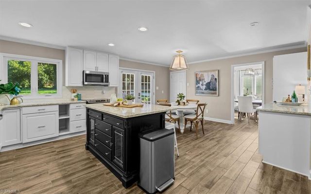 2918 New Hanover Drive, Greensboro, NC 27408