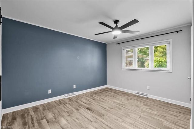2918 New Hanover Drive, Greensboro, NC 27408