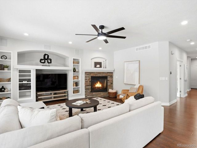 428 Meadow View Pkwy, Erie, CO 80516