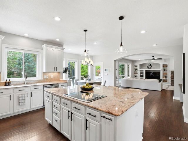 428 Meadow View Pkwy, Erie, CO 80516