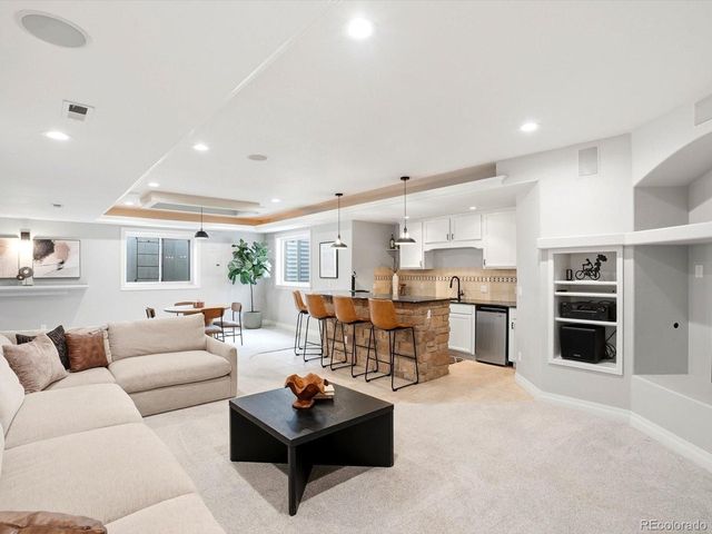 428 Meadow View Pkwy, Erie, CO 80516