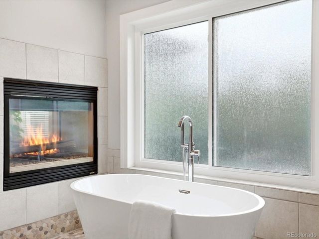 428 Meadow View Pkwy, Erie, CO 80516