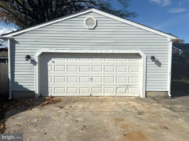 886 BROADFIELD DR, Newark, DE 19713