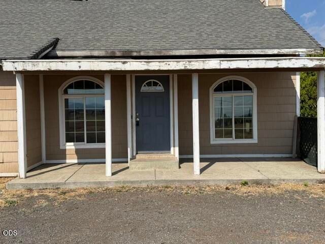 7465 Table Rock Terrace, Central Point, OR 97502