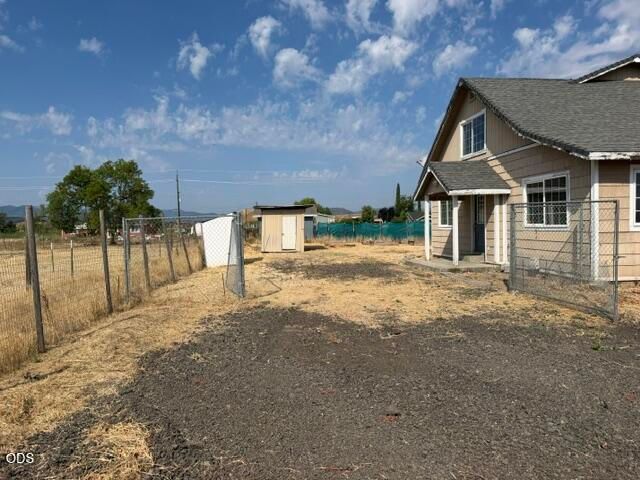 7465 Table Rock Terrace, Central Point, OR 97502
