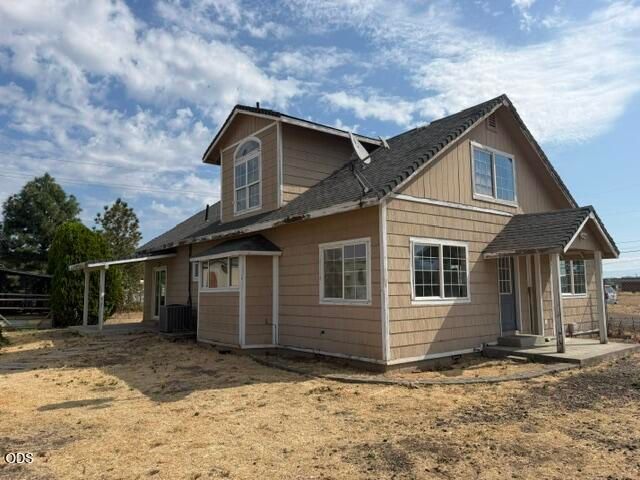 7465 Table Rock Terrace, Central Point, OR 97502