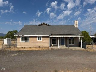 7465 Table Rock Terrace, Central Point, OR 97502