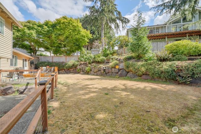 4417 Somerset Lane, Kent, WA 98032