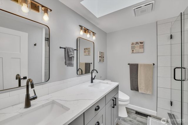 4417 Somerset Lane, Kent, WA 98032