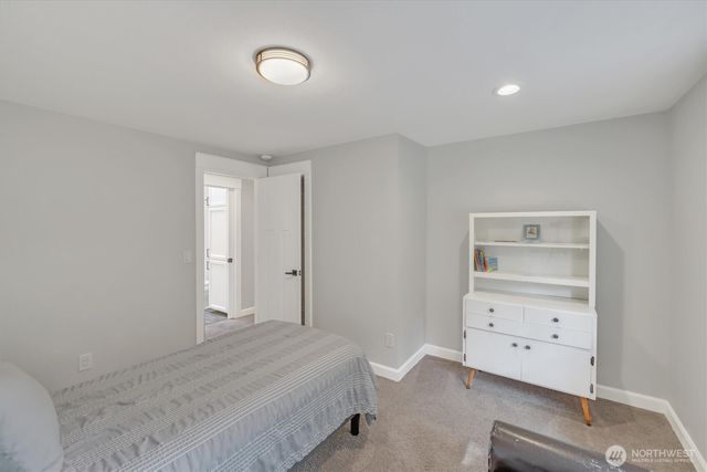 4417 Somerset Lane, Kent, WA 98032
