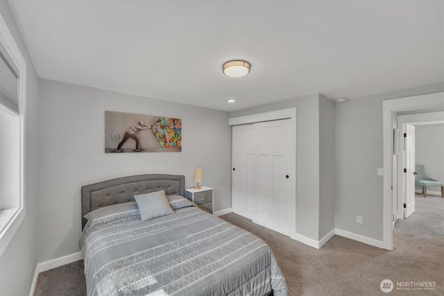 4417 Somerset Lane, Kent, WA 98032